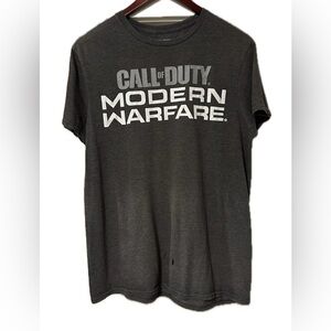 Call Of Duty Modern Warfare, T-Shirt. Size M.